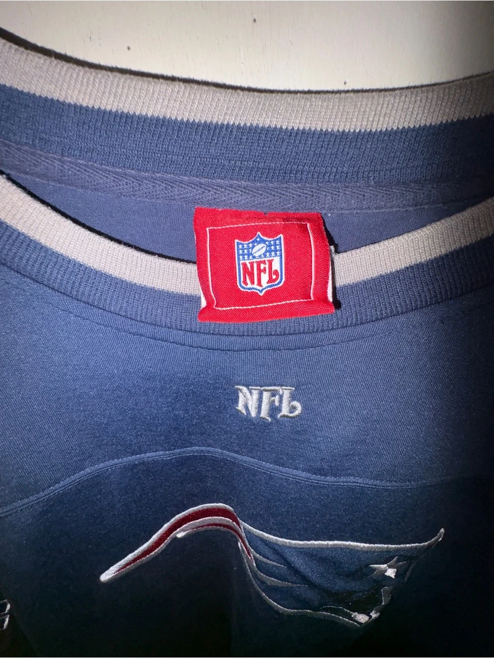 Vintage New England Patriots Navy NFL Pullover Sweatshirt